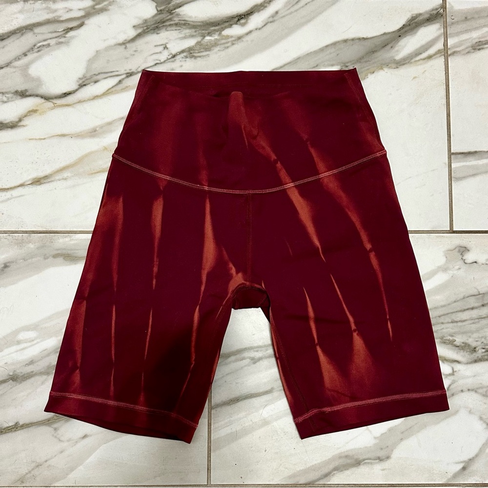 Lululemon Wunder Train High-Rise Shorts 8” – Size 6